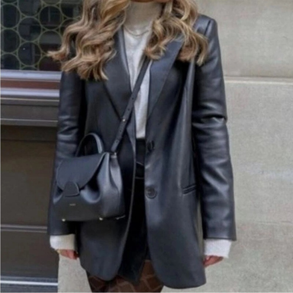 New Zara Oversized Faux Leather Blazer Size Medium Black Lined 2 Button Pockets